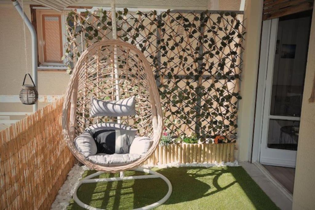 Cozy Apartment In The Heart Of Athens! Exterior foto